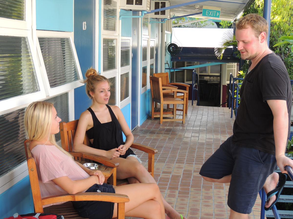 Reef Lodge Backpackers Townsville Exterior photo